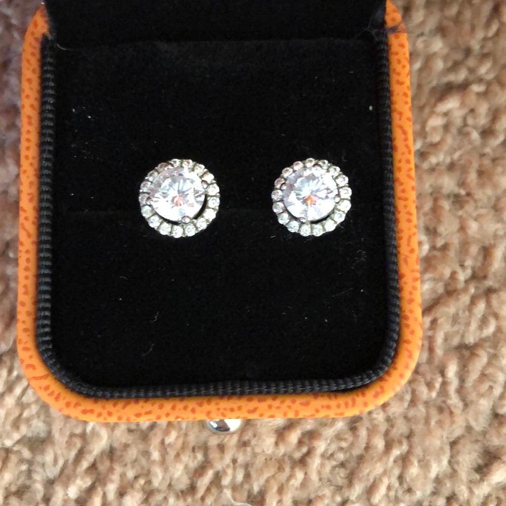 Sateur Diamant Earrings